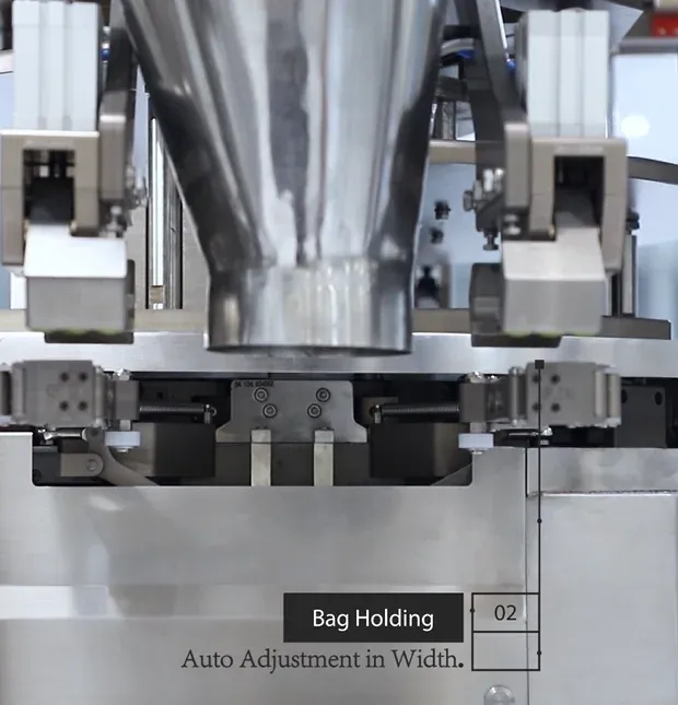 Bag holding with automatic width adjustment