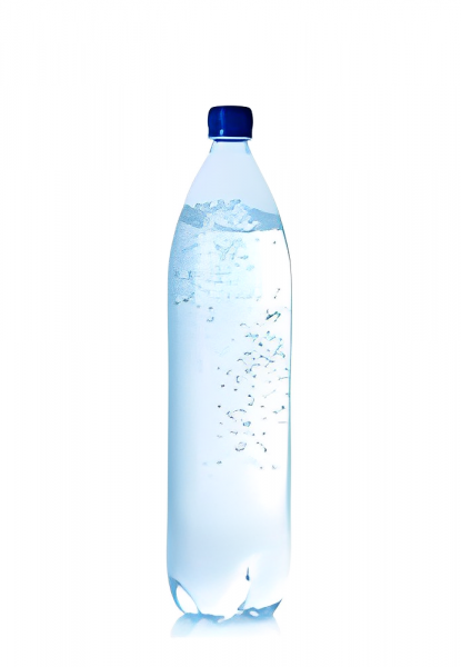 Envasado de agua con gas en botella de plastico